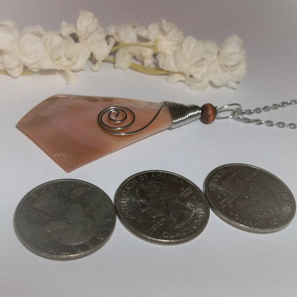 Orange Pre-owned Necklace, Necklace, Shell Necklace, Wire Wrapped Necklace 7671 - Picture 4 of 8